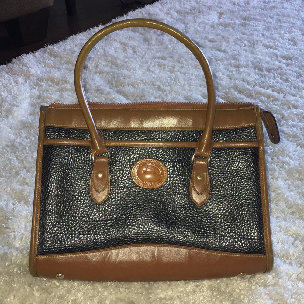 ❌SOLD❌Dooney & Bourke  All Weather Leather Satchel Bag